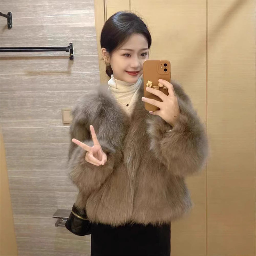 Fuzzy Short V-neck Coat