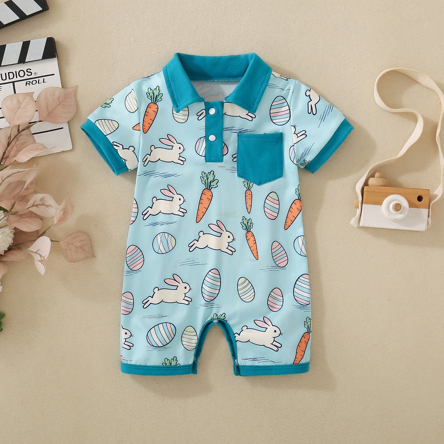 Baby Short-sleeve Onesie Blue Background With Rabbits And Carrots